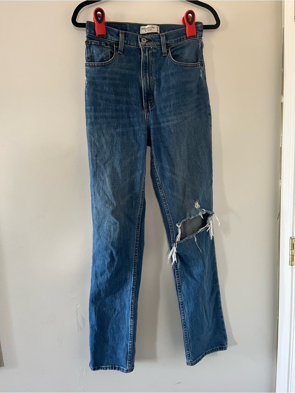 Abercrombie The 90s Straight Ultra High Rise Jeans 26 2 Medium Wash Distressed